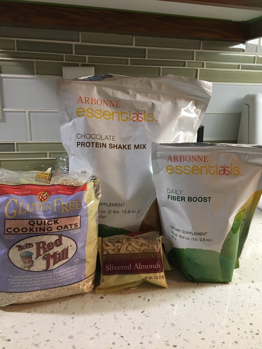 arbonneginger1's tweet image. Breakfast prep! #arbonne #proteinpowder #fiberboost #oatmeal #almonds #glutenfree #vegan #dairyfree #soyfree #mealprep #eatclean #cleaneat
