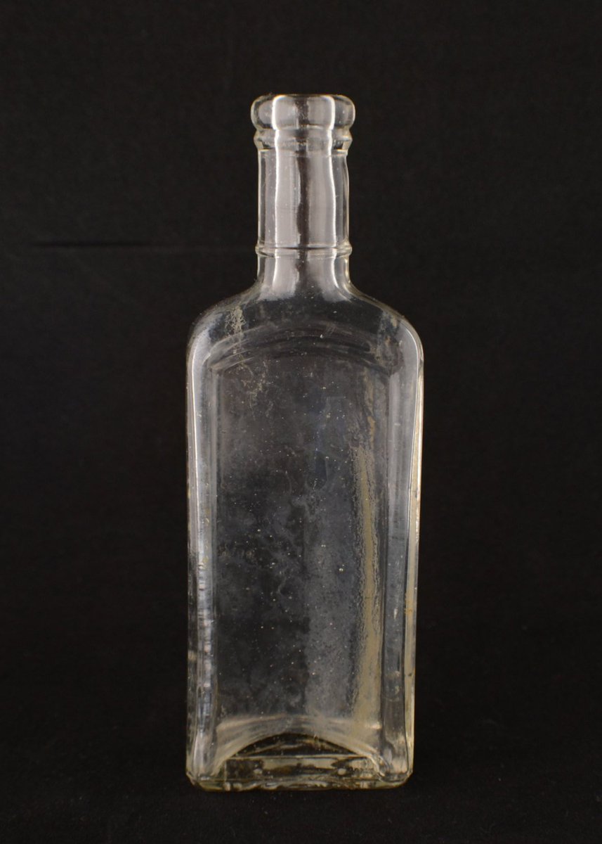 DailyDealFeeds's tweet photo. Old Pharmacal Medicine Glass Bottle https://t.co/pcts8RAuS0 #Vintage #PharmacyContainer https://t.co/OWJMvLG3rO