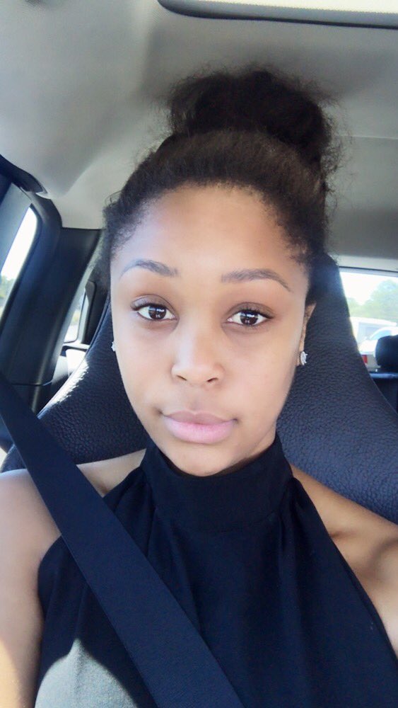 Minnie Dlamini (@minniedlamini) on Twitter photo Never underestimate a good brow, when you're not wearing makeupπ #MakeUpFreeDay <a href="/TheBrowBarSA/">The Brow Bar SA</a> Never underestimate a good brow, when you're not wearing makeupπ #MakeUpFreeDay <a href="/TheBrowBarSA/">The Brow Bar SA</a>
