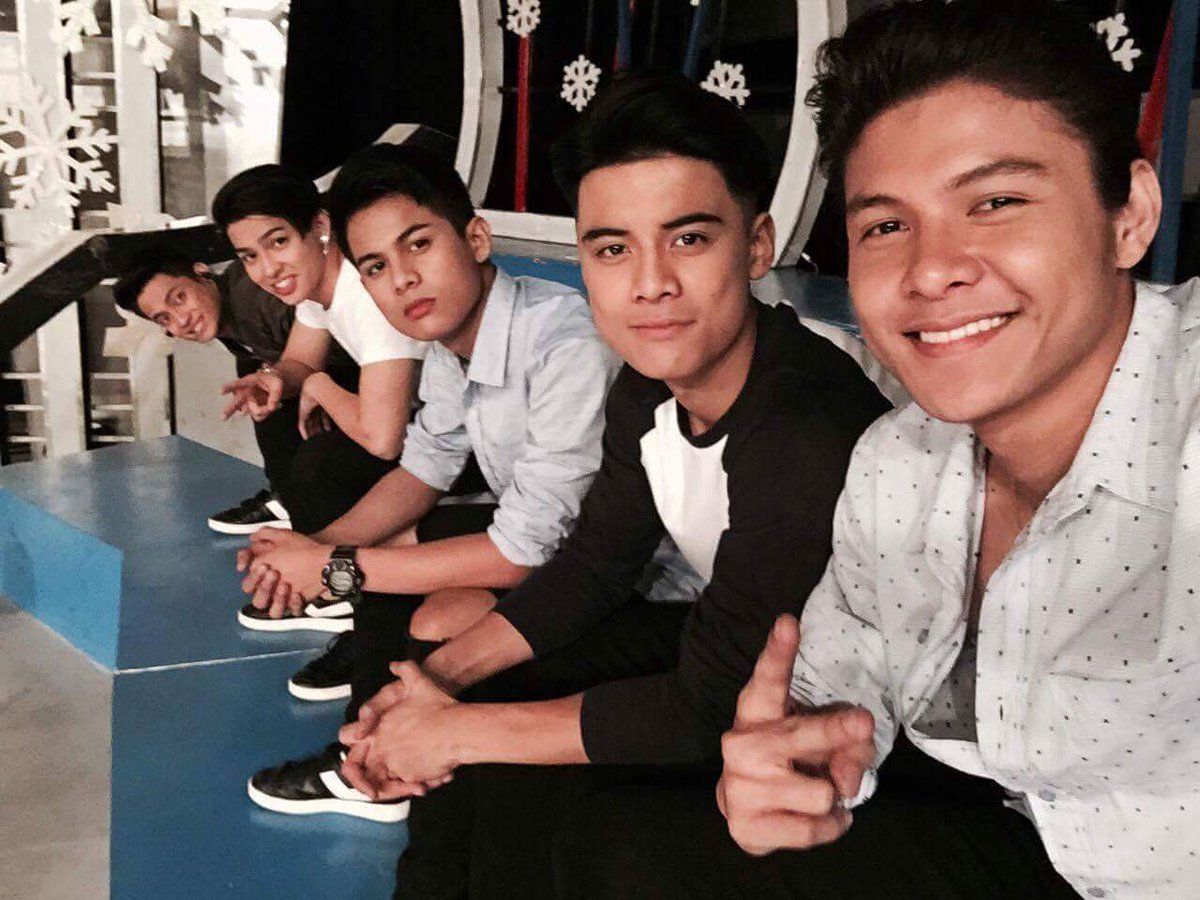 WLRUSSELLOFC's tweet photo. Congrats boys! We are so proud of you! @boyband_russell @boyband_joao @boyband_nielm @boyband_tristan @Boyband_Ford 
#BoybandPHUNLI https://t.co/BwhwiaiKQb