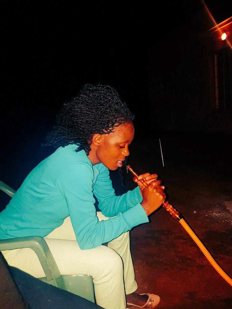 Luu_Sibanda's tweet photo. This hubby almost murdered me
#festiveThingz
#chillSession
#ButaleVilage https://t.co/desTv2RYtn
