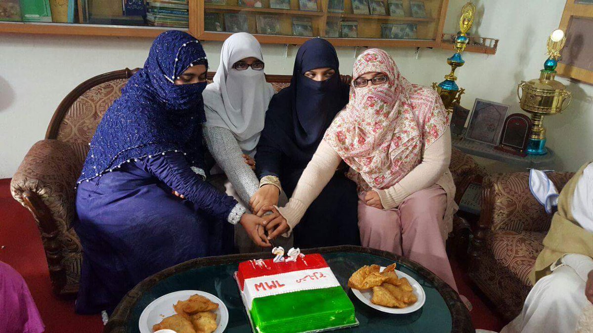 waniamustafavi tweet picture