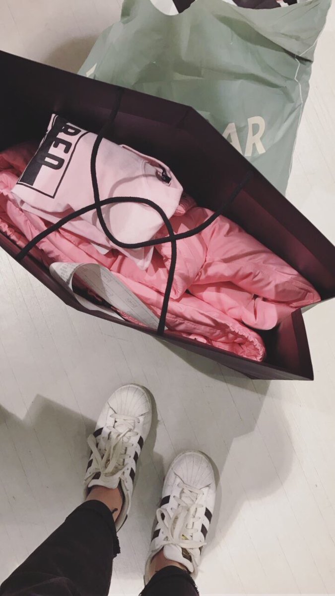 cleotoms's tweet photo. pink zquad
@laddily https://t.co/xCWcEoffbj