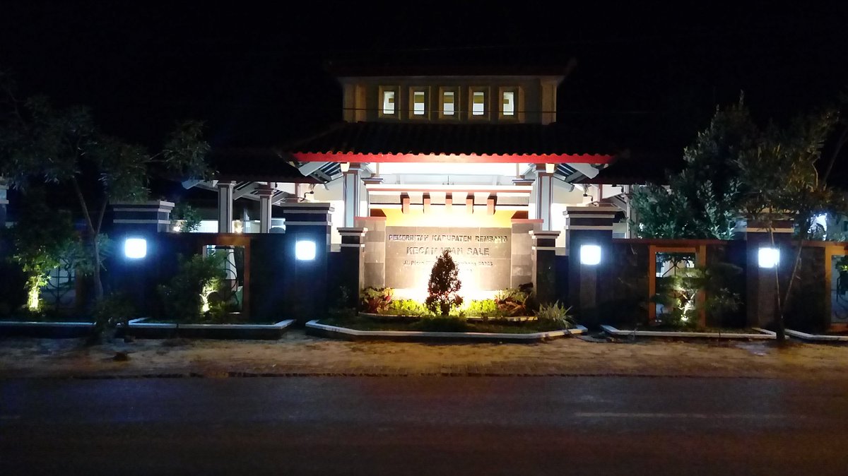 Gemerlap Malam Hari, di Kecamatan Sale "BERBUDAYA"