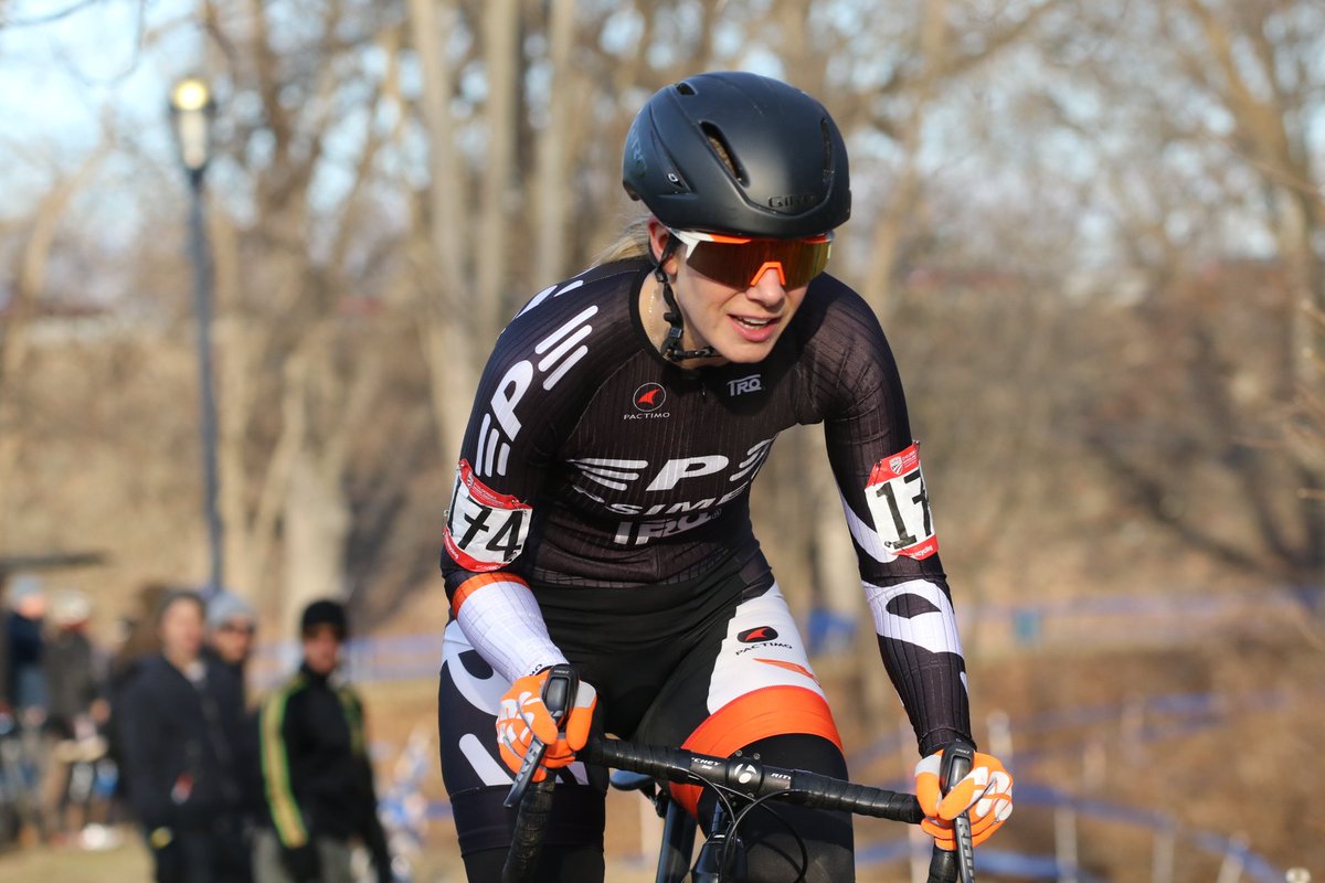 SnowyMtnPhoto's tweet image. SydG just put 40 seconds on the field in the first half lap. #cxnats