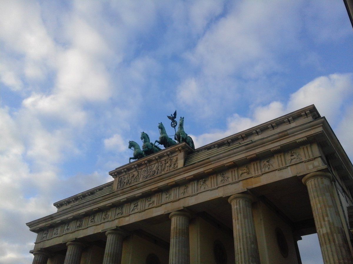 #Berlin - #Brandenburg: Es gibt fast täglich Neuigkeiten zu berichten <a href="/MBR_Berlin/">MBR-Berlin</a>.#Politik #Bund #Land #Kultur #Events #Buehnen #Tourismus..