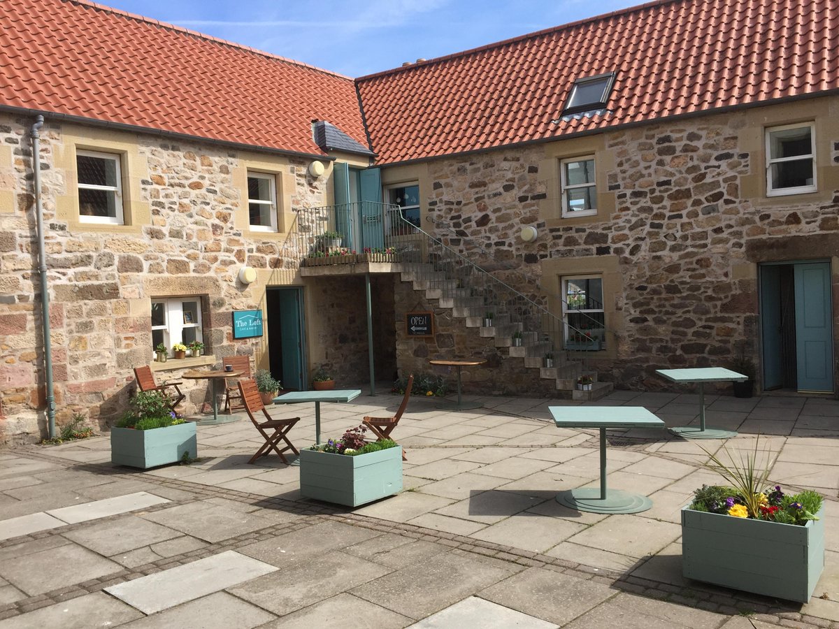 FSB_GarryC's tweet photo. #FSBNetwork at @loftcafebakery Haddington 18Jan with local award winning business @prenticecoaches earlybirdbooking https://t.co/5e4qQysgTk https://t.co/kSohUEDGJb
