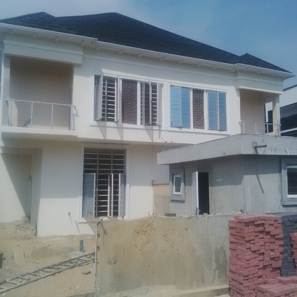 dreamlekkiltd's tweet photo. @dreamestatelekkiltd
#houseforsale #lekkiproperty #RealEstate #lagos #lagosproperty #realestateinvest #propertystyle #dreamestate https://t.co/niL4lGRHB6