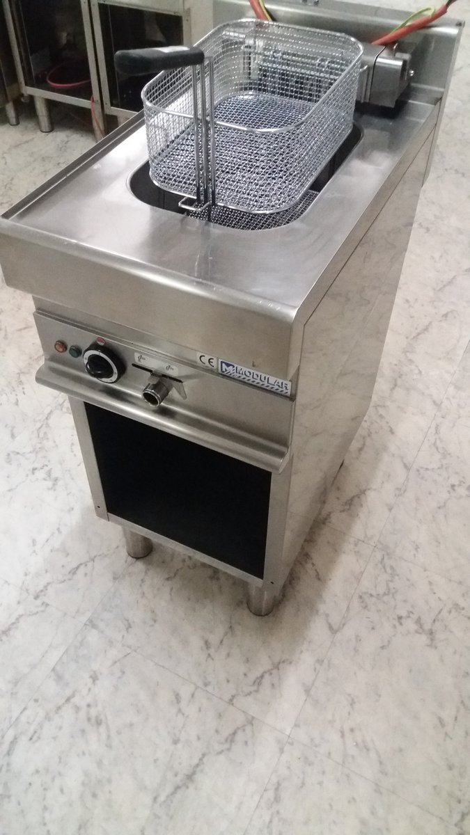 GastroExpert_eK's tweet photo. Gebrauchtware eingetroffen: https://t.co/ZB31Xw3I1Y
#gastrogeräte #gastro #gastroexpertwarstein #gastronomie #kreissoest https://t.co/UP0ZmRpr9g