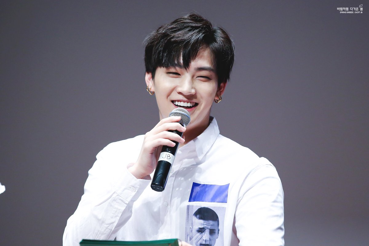 springbreeze16's tweet photo. 170106 Happy Birthday JB💖 재범아 생일 축하해🎂🎉💝 사랑해💖💖
 #JB #재범 #GOT7 #BestLeaderJBDay https://t.co/ypHCK7MJTm