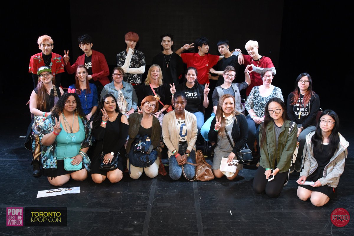 RiahChris's tweet photo. 65 - #TeamGOT7 #SOOMPIAWARDS thanks for @p0pgoesthew0rld who brought got7 to Toronto and feed my addiction #TKC16 https://t.co/WBVUCcuUlj