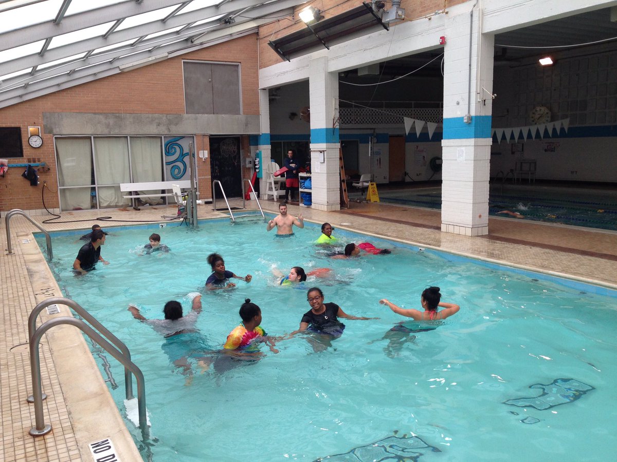 YCMScounseling's tweet photo. Physical Education classes @YorkChesterMS are learning water safety &amp; playing water football for fun thanks to partnership with @YMCAGaston https://t.co/tpJBuo9FVY