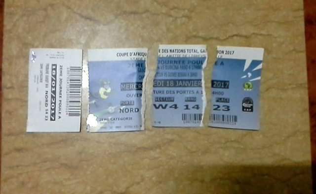 PresidentPing's tweet photo. #PasDeCanAuGabon 
#alibongodegage
Nous partons en résistance par tout les moyens https://t.co/7vv9ryeFYS