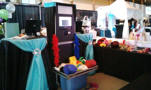 SmartBooth1's tweet image. Spring Wedding Show this weekend in #HamOnt stop by our booth #26 for photos-enter our draw for a Free 2 hour Wedding package #Smartbooth