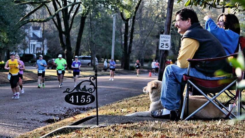 Ten Years In, Community Spirit Strong for <a href="/msbluesmarathon/">MS Blues Marathon</a> finditinfondren.com/2017/01/05/ten…