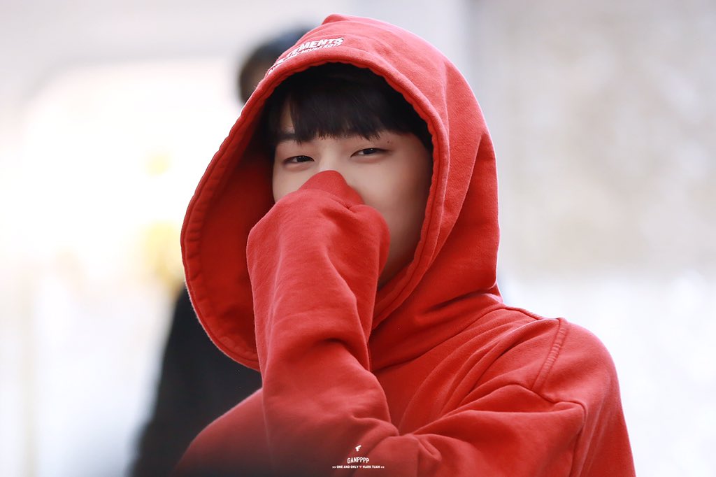 ganpppp's tweet photo. #BestLeaderJBDay ♥️🎂 https://t.co/xTw5G3IW2V