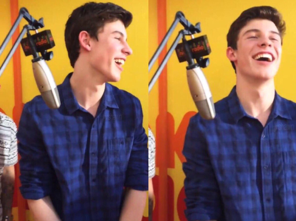 rt to vote 
#iHeartAwards + #BestFanArmy #MendesArmy &amp; #BestCover #Here