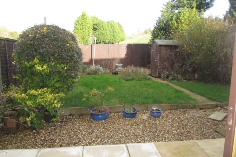 Four Bedroom, Semi-detached property For Sale in Daventry, Northampton
bit.ly/SunningdaleDri…
#Property #EstateAgents #Daventry