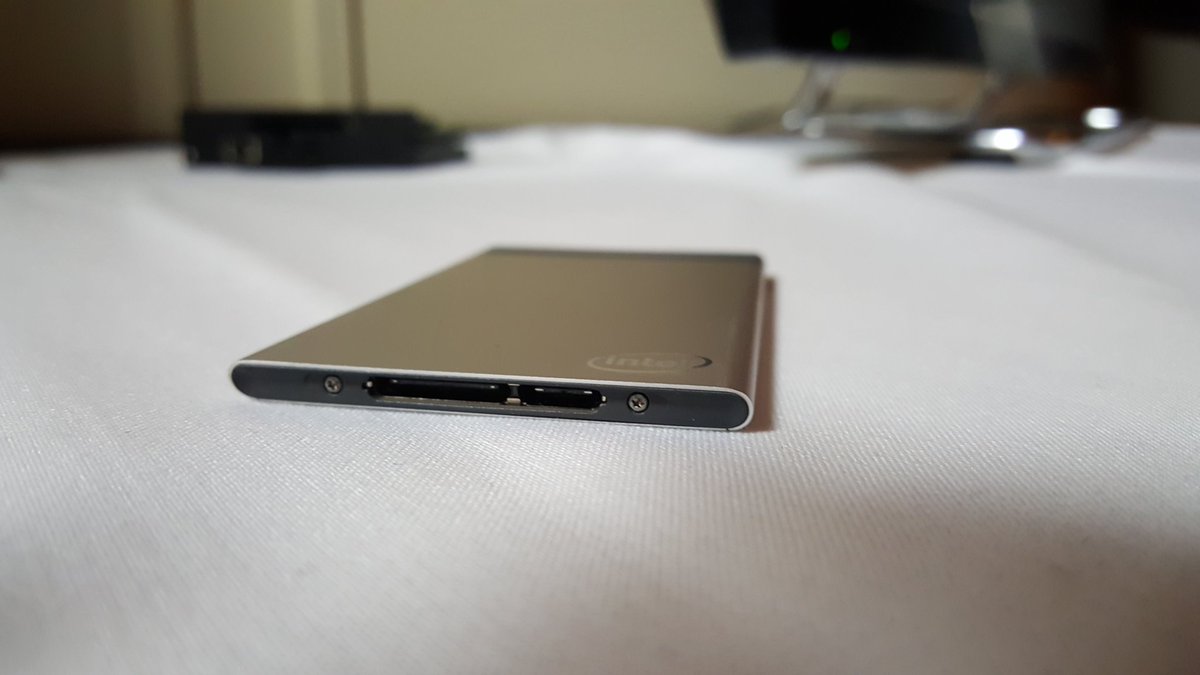 spenley's tweet image. Exclusive first pix of the #IntelComputeCard. A fully functional credit-card sized computer capable of running Windows 10. @BBCClick