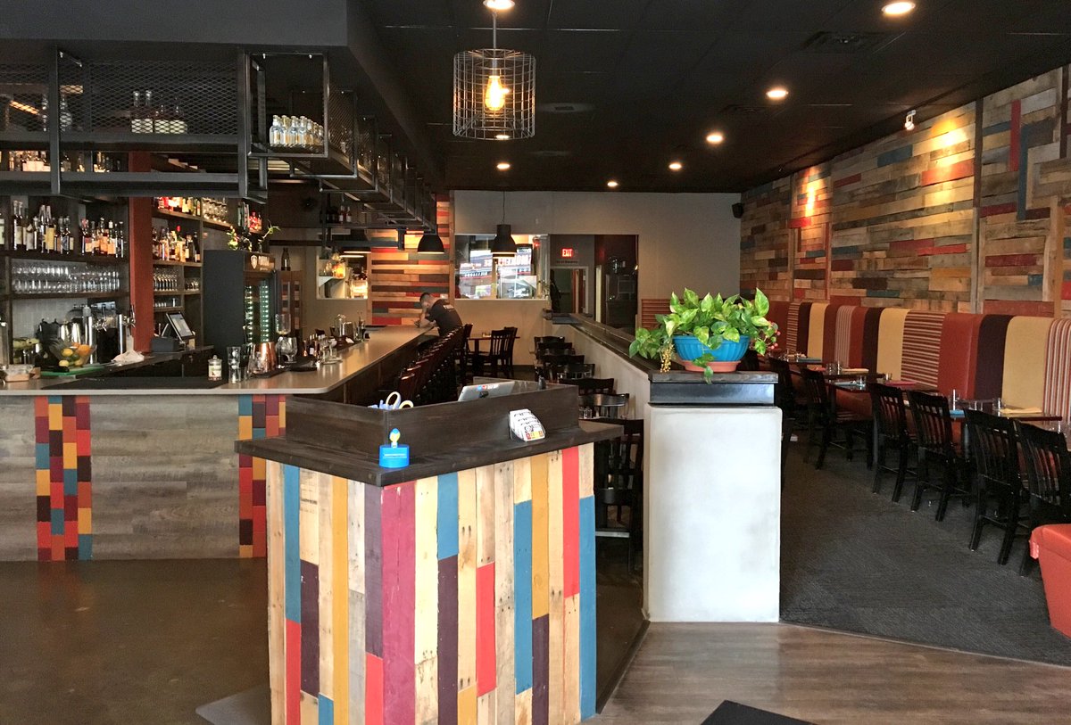 YelpIndy's tweet photo. Need date plans for your Thursday night? @marrowindy has dessert wine flights + new tonight! coconut lobster risotto with scallops. 🍷🍽🍷 https://t.co/DC8NqmowvP