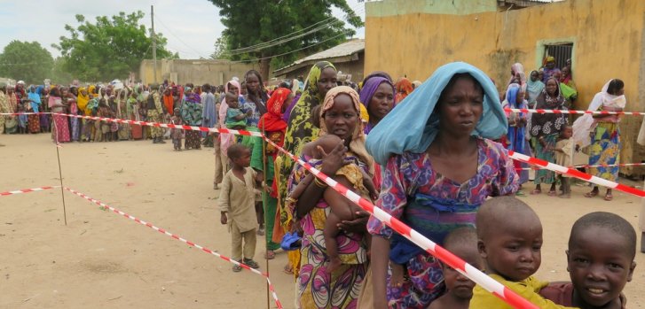 MSF_Espana's tweet photo. Julio: Grave crisis humanitaria en el noroeste de #Nigeria: un 15% de los menores de 5 años con desnutrición aguda severa #MSF2016 https://t.co/DYgMPGSVgS