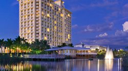 Can't wait to escape the cold here in NH in just 6 weeks for sunny Florida at #spfashion17