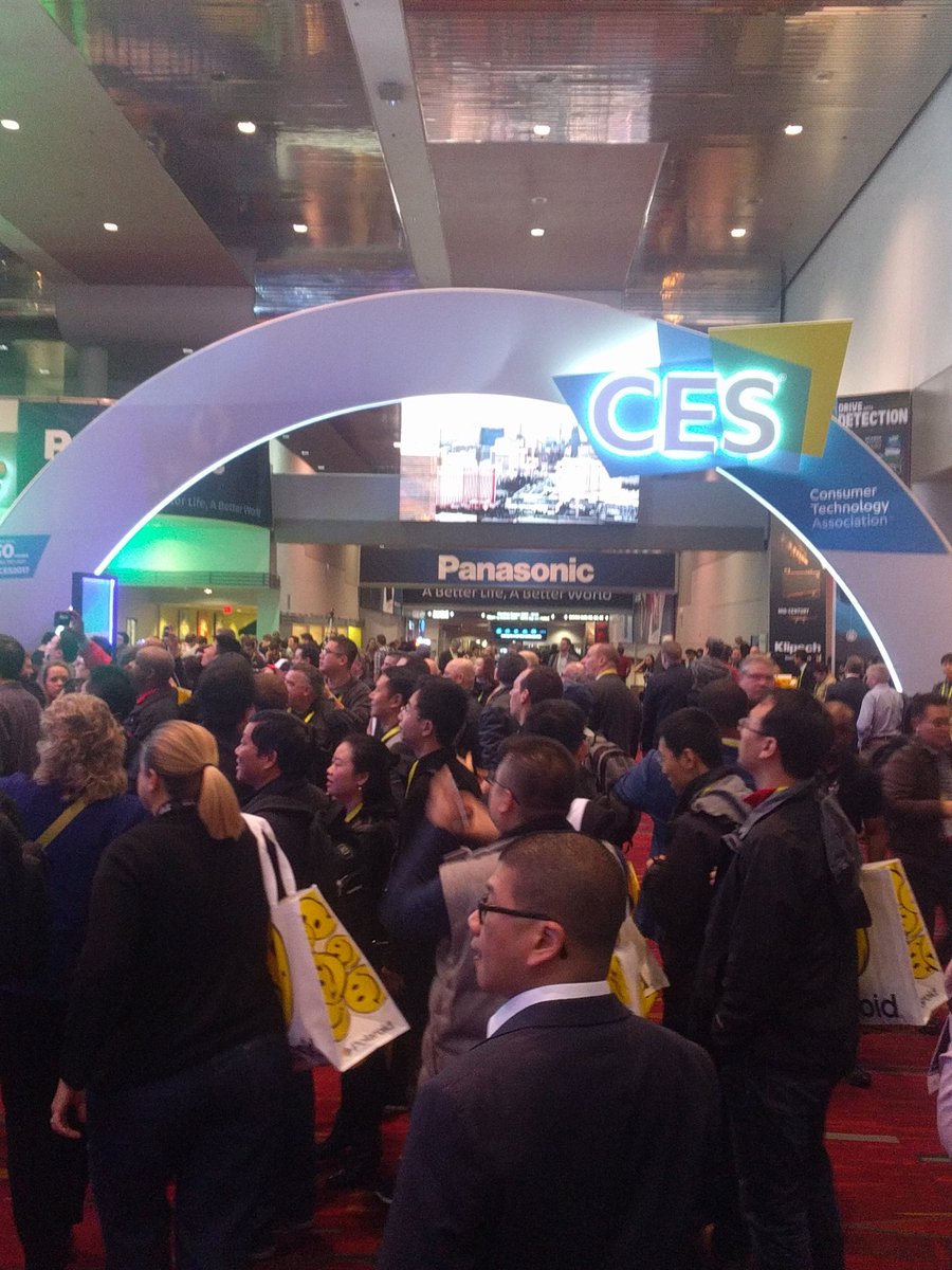 Casio_USA's tweet photo. #CES2017 doors are about to open. Visit https://t.co/PSug8GcWG4 to follow all the action from CASIO. #CasioAtCES https://t.co/a13nxCZVE9