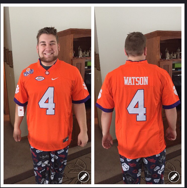 Matt_Rellihan's tweet photo. Got @Rellihan51 's final Christmas gift in today. Realest Clemson fan since the CJ Spiller days. #Clemson2017 https://t.co/rKe50w3YnP