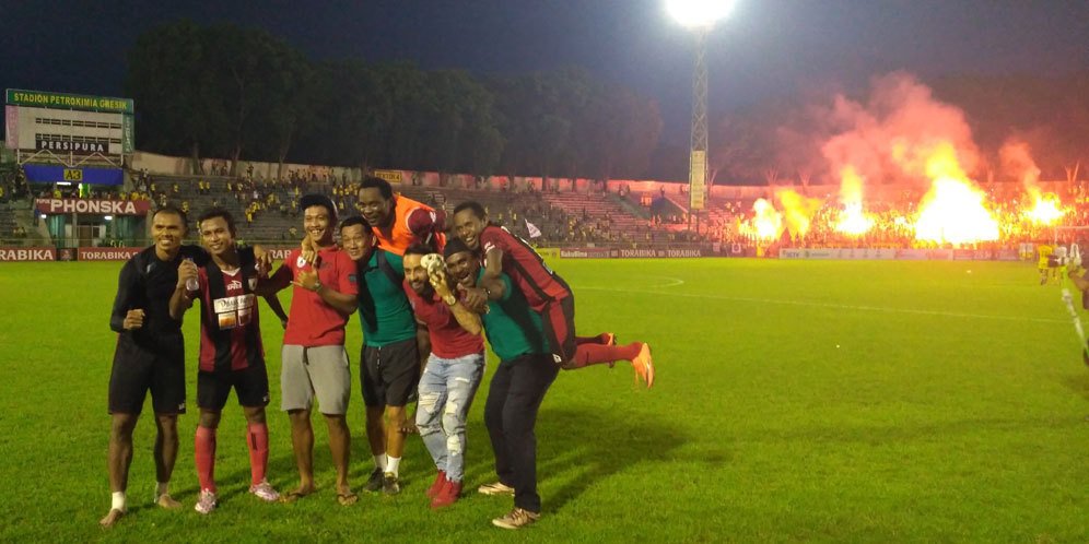 Bolanet's tweet photo. https://t.co/V3CdaHZDmG - Usai Kongres, PSSI dan PT GTS Akan Beri Penghargaan Untuk Persipura https://t.co/vWdUvSym4n