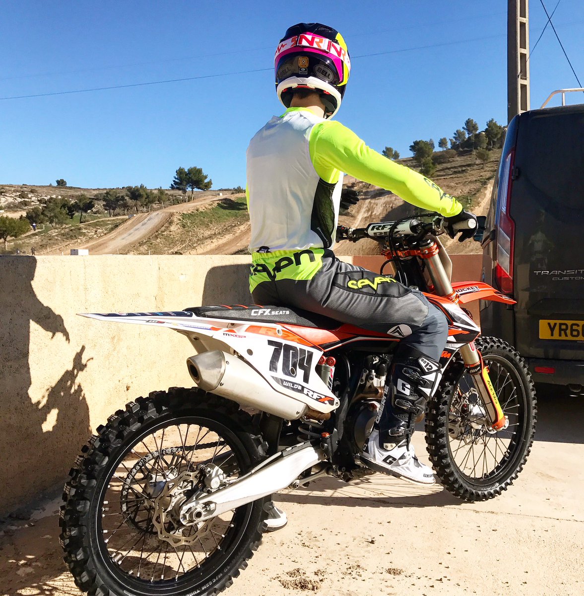 AshleyWilde704's tweet photo. Good to be back on the @RFXKTM_JD today and back spinning laps with the @rmjacademy Lads! π«π·π«π·
#Toughsheet #Dents8 #FirstStepVans https://t.co/8WHuqYq2qS