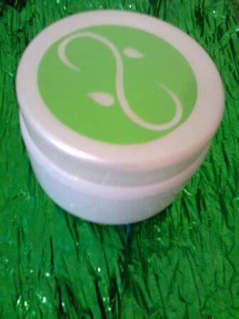 InfinityRelief's tweet image. Ya tenemos crema para peinar &amp;lt;3
de 50 ml y 300 ml