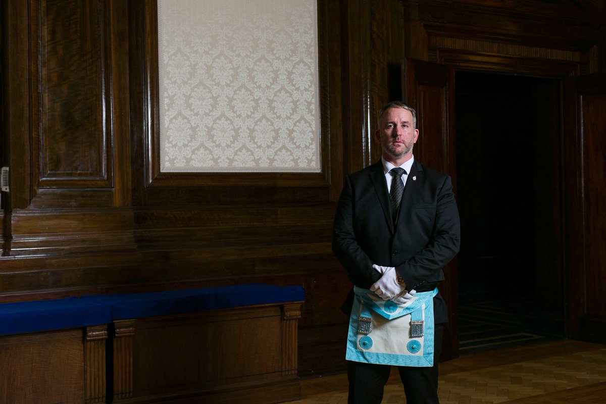 NHMasons's tweet photo. BuzzFeed speaks to 23 ordinary #Freemasons to find out more about #Freemasonry in our Tercentenary year https://t.co/8p5Eqo6xU9 https://t.co/dsLscrjbz3