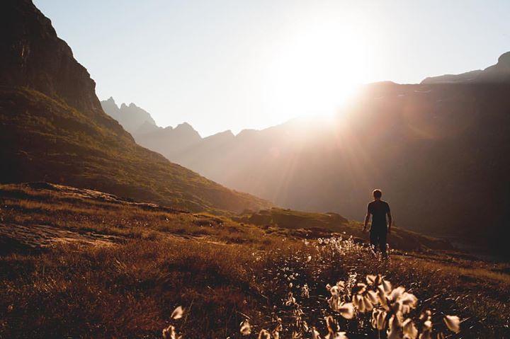 Jetboil's tweet photo. To the "what if" adventures in the world, and those who pursue them - we salute you! #jetheads #fastcompactefficent https://t.co/id6x905YB8