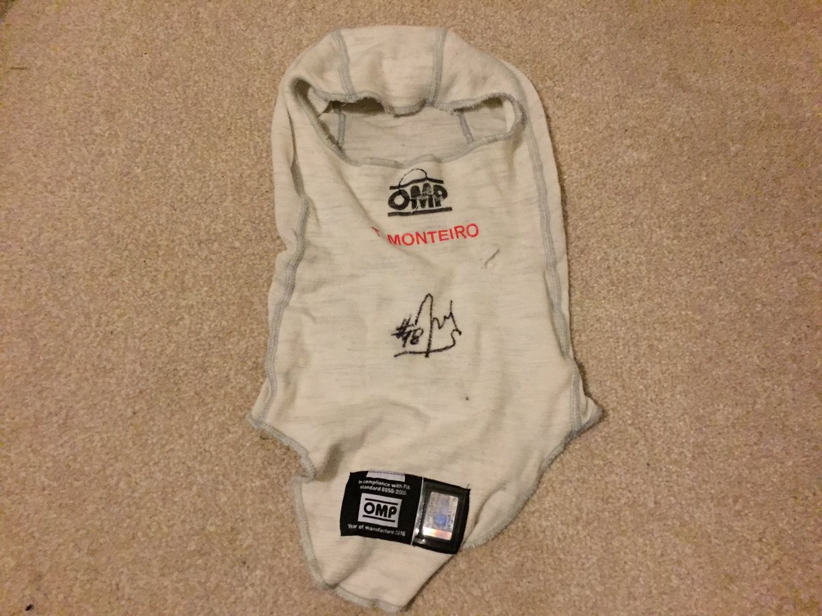 hondaracingwtcr's tweet photo. Here we go then. Follow and RT for a chance to win a @Tiagosworld18 signed OMP balaclava. Closes 22h00 CET on 08/01. Good luck. https://t.co/aD4kiN9DLS