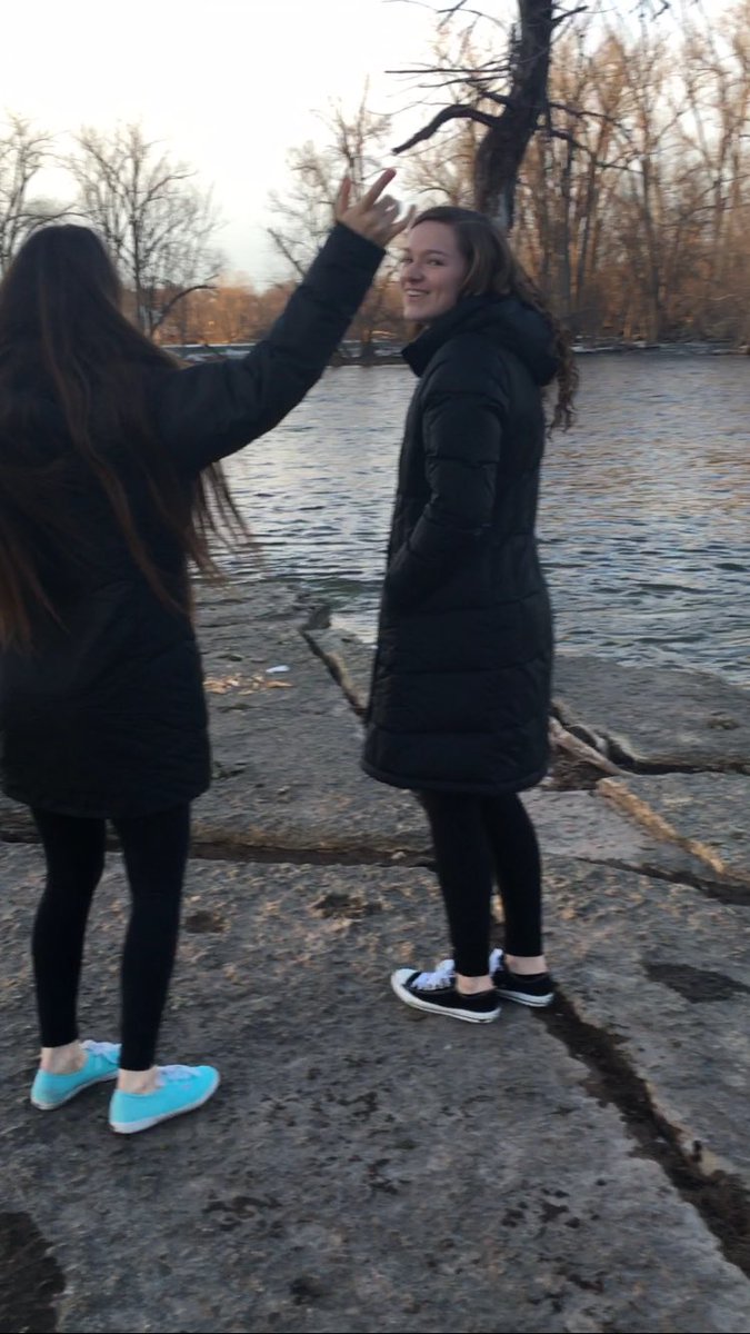 laurensmith416's tweet photo. happy birthday to two of my best friends in the whole wide world!! thanks for making life so much more enjoyable, have a great day(: https://t.co/Vub9TanUAi
