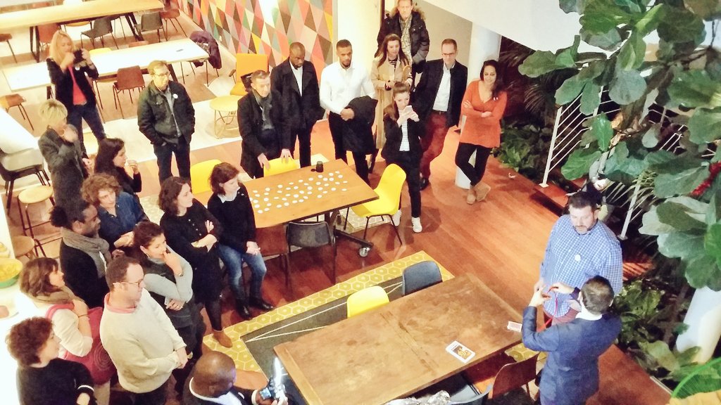 Biom_Paris's tweet photo. Avec sa #bbbParty Biom Paris vous offre un moment magique ;) 🎩🔝 https://t.co/Wj9GnVPoMa