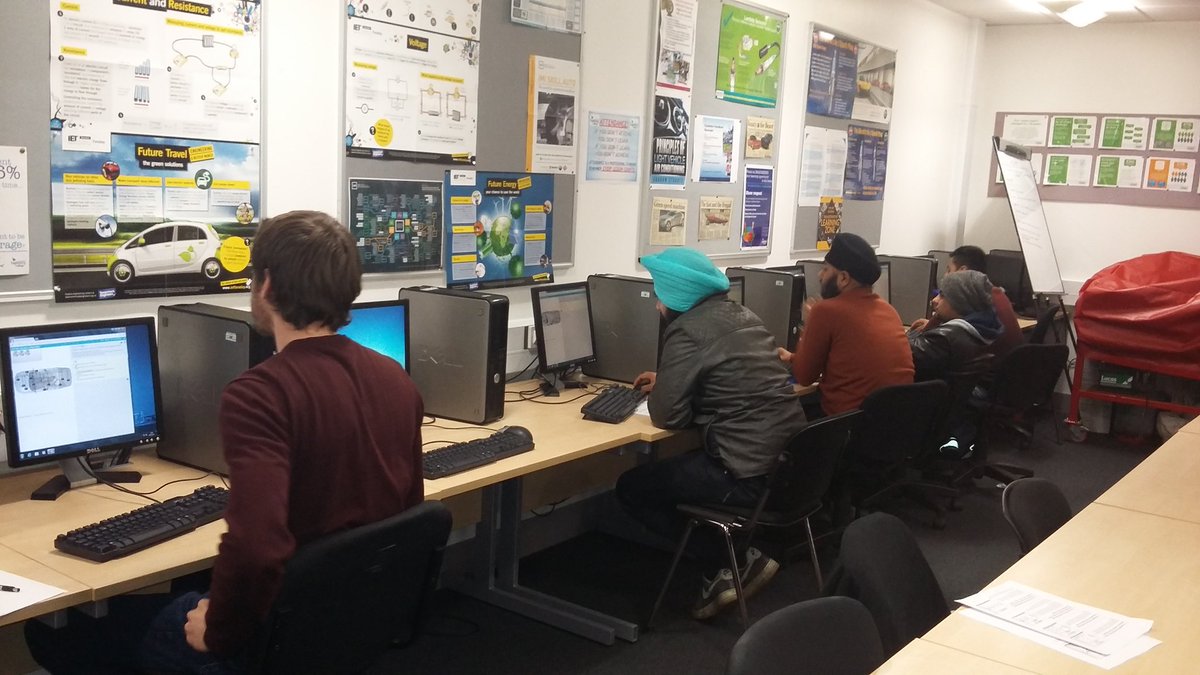 HighburyAuto's tweet photo. #Level4 #AutomotiveMasterTec using #Electude tonight.A great #Learning #Resource. #Outstanding #opportunities @ukmotortalk @TOPTECH_UK https://t.co/fPjDXzG2yJ