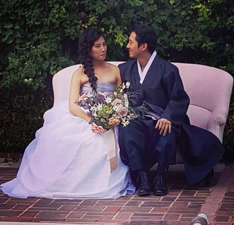 EmmyBear4ever's tweet photo. @steveyeun &amp; Joana Pak were married on Dec. 6th, 2016. They are also are gonna be parents. https://t.co/cOnHVyUtQJ