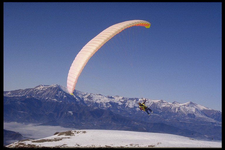 Fernandotraini's tweet photo. #lalibertà #parcodeisibillini Monte ascensione in parapendio https://t.co/FBCqA0ni1Y