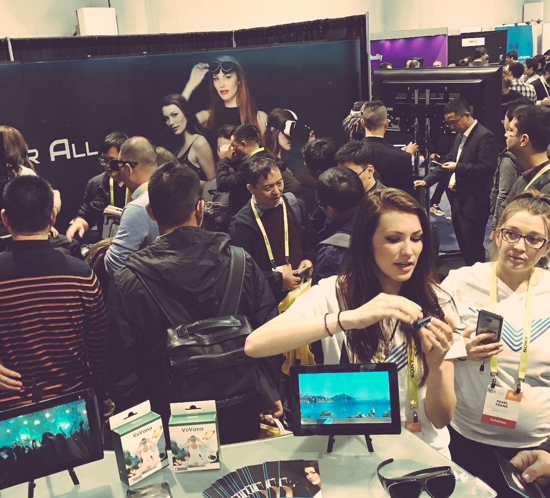 FreeviVR's tweet photo. Packed house to witness the Aviator in action! Come to SHall 26929 and gain citizenship to our nation! #VR4L #CES https://t.co/8qDvz1ywJx