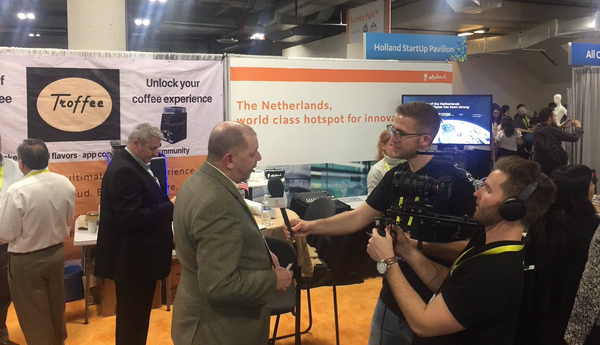 NLintheUSA's tweet photo. It's busy at the Holland Startup Pavillion #CES2017 showcasing the latest in #Dutch innovation. #NLUSA Come find us in Hal G at Eureka Park https://t.co/a2AsWEpmBP