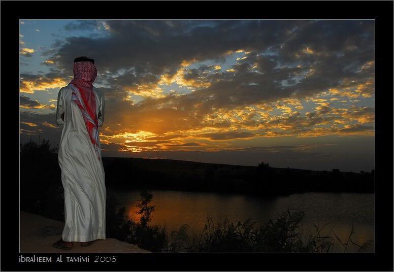 انـآ لسـت افضـل شخـص في حياتگ 
ولگـن فـي يـوم مـن الايـام 
ستسمـع اســمِي و تبتــَسم 
فتقـول لنفسگ گان يختلـف عنهـم گثيرآ