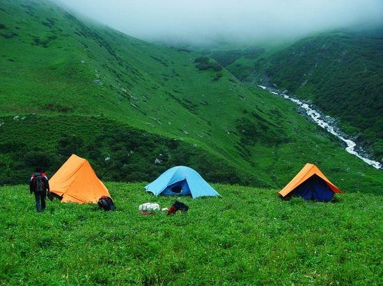 hostmyholidays's tweet photo. Chobia Pass in #Chamba https://t.co/5LfcWa5Jwv