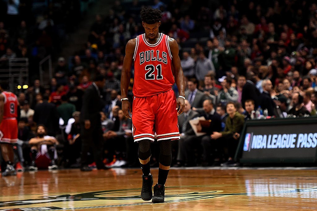 BleacherReport's tweet photo. A 52-point game may not be enough to keep this star guard in Chicago for long, sources tell @RicBucher https://t.co/QPdau6O38K https://t.co/qv4hRYYDiI