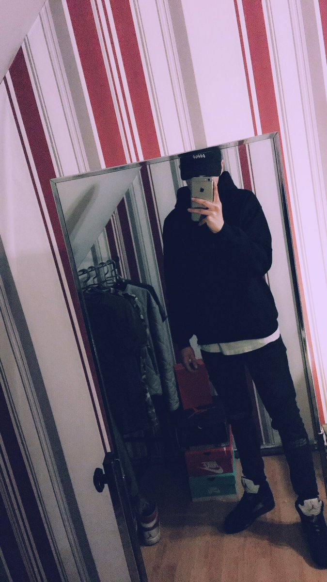 justin35o's tweet photo. 💯🔥💸 @jstin17 @victorbraun92 @pesogangclo https://t.co/RIf5yuKSGy