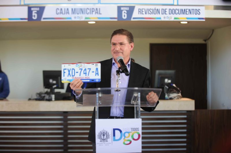 Luis_TV10's tweet photo. Las placas 2017 en el estado de #Durango serán gratuitas para personas físicas a partir del próximo lunes y durante enero, febrero y marzo. https://t.co/ZGDiXfjZYX