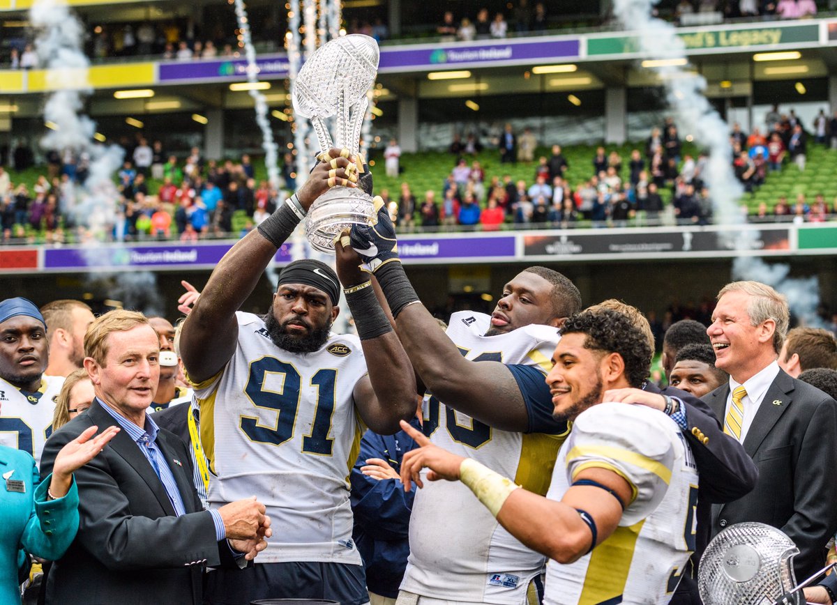 GeorgiaTechFB's tweet photo. #TBT

Dublin 🏆
Athens 🏆
Jacksonville 🏆 https://t.co/KnnU63tzkt