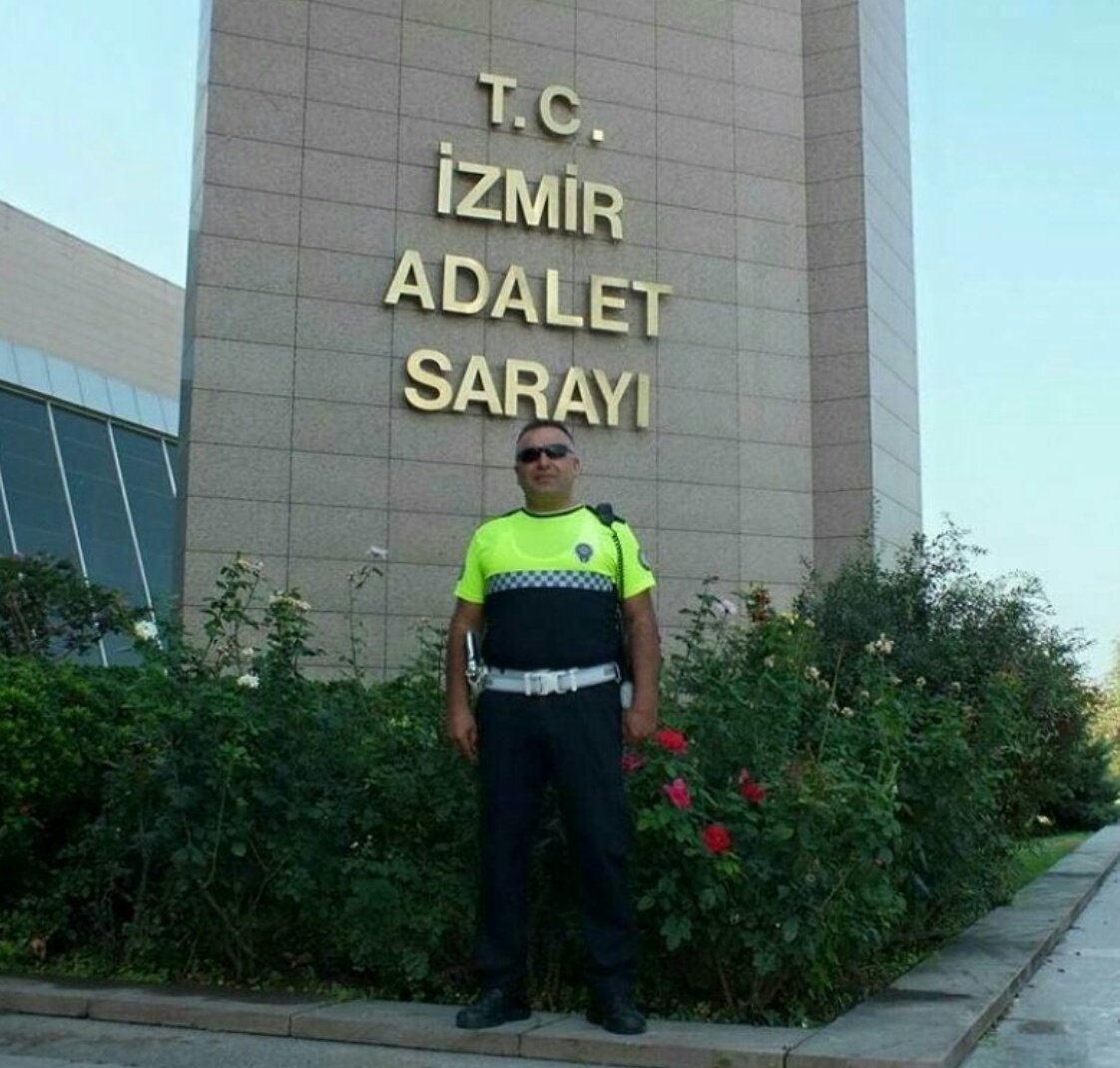 #FethiSekin tam buraya heykelin dikilmeli  mekanın cennet olsun