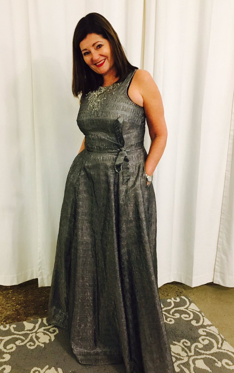 YnDiva's tweet photo. Girl's dream. Room of designer gowns. @RentaFrock #frockit #rfr Thanks Callie. All set for @NiagaraWineFest #BFFtime https://t.co/8BK2ULZMl7