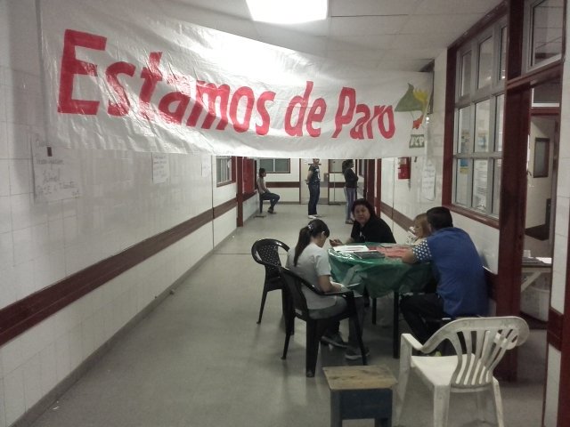 balbyno14's tweet photo. Con la falta de respuestas desde el Gobierno Provincial, la Guardia y Emergencias del Hospital Perrando del Resistencia CHACO al paro! PEPPO https://t.co/AoKMSMgmKD